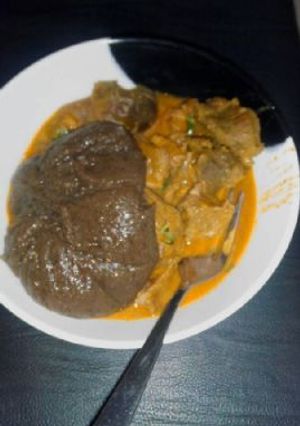 A picture of Amala with buka stew.