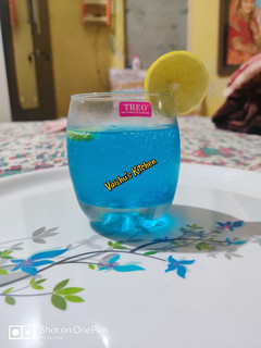 A picture of Blue Lagoon Mocktail.