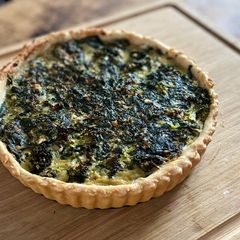 A picture of Broccoli, feta and spinach quiche.