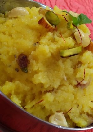 प्रसाद का शीरा (रवा शीरा) (prasad ka sheera (Rava sheera) recipe in Hindi) रेसिपी मुख्य फोटो