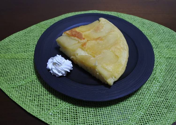 Easy Apple Cake with a fry pan