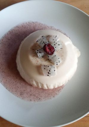 Una foto de Panna cotta cítrica