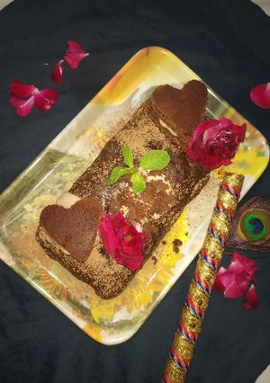 ચોકલેટ કેક (Chocolate Cake recipe in Gujarati) રેસીપી મુખ્ય ફોટો