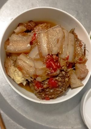 Hình của món Cá kho mắm ớt ba chỉ.