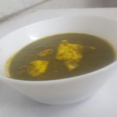 A picture of Palak Paneer.