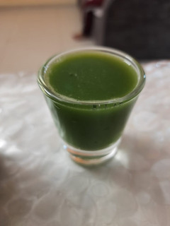 A picture of Green detox juice.