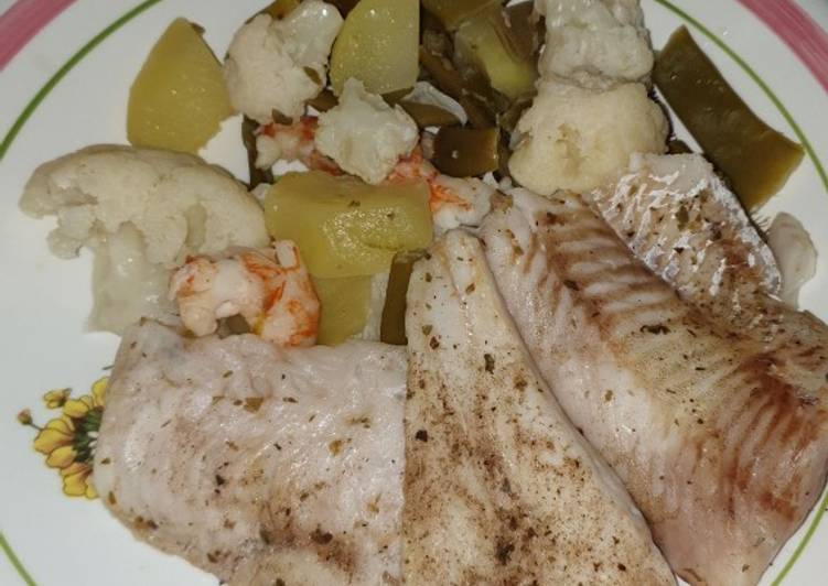 Filete de merluza con verduras a varoma Thermomix tm6