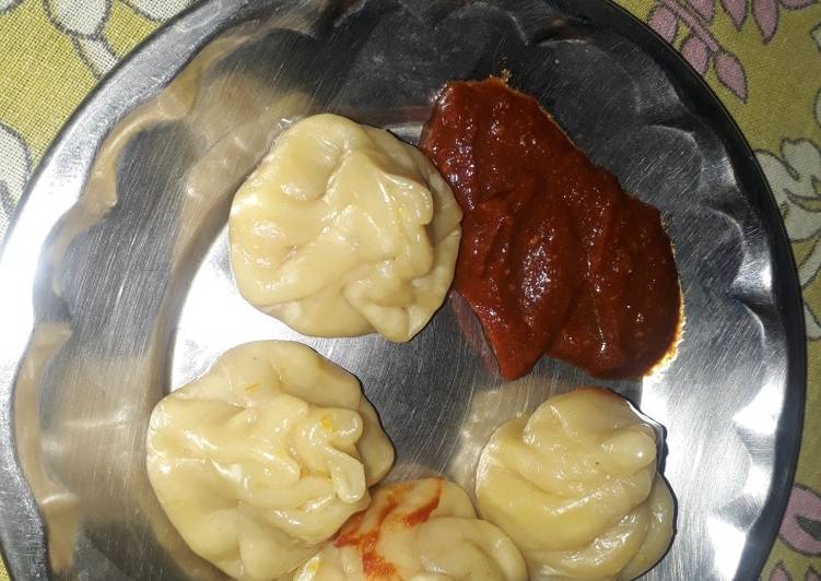 Momos