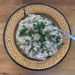 A picture of Burnt aubergines with tahini dip.