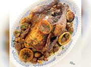 Une photo de poulet rôti à l'alcool