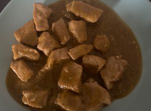 Foto principal de Lomo en trozos con salsa de verduras