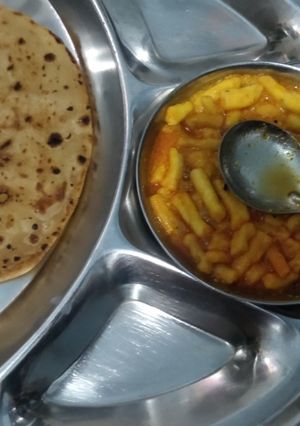 જીરા પરાઠા (Jeera Paratha Recipe In Gujarati) રેસીપી મુખ્ય ફોટો