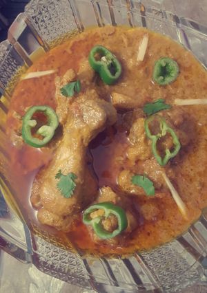A picture of Chicken handi.