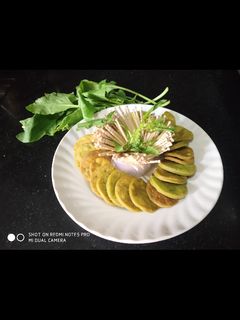 पालक मठरी (palak mathri recipe in Hindi) रेसिपी मुख्य फोटो
