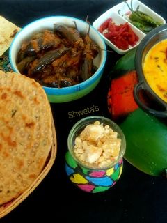 રાજસ્થાની કઢી જૈન (Rajsthani Kadhi Jain Recipe In Gujarati) રેસીપી મુખ્ય ફોટો