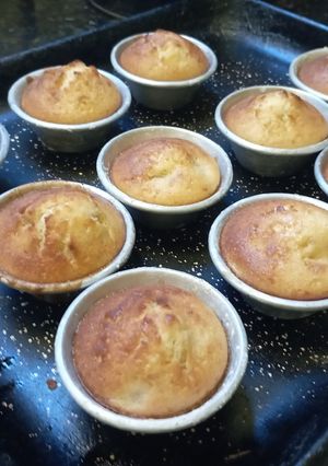 Una foto de Magdalenas caseras de banana muy fácil!! 😃🧁
