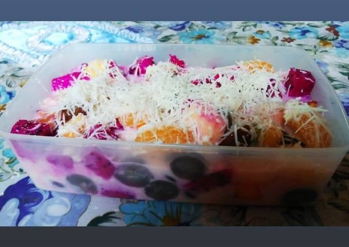 Resep Salad Buah Segar (yogurt, susu, mayo, keju) oleh Resep Salad Buah Segar (yogurt, susu, mayo, keju) oleh