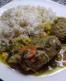 Pavo con verduras y arroz con palitos