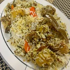 A picture of Green Chicken Biryani.