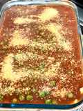 Polenta con queso y salsa