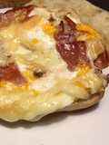Bocata de pan Chapata con jamón,huevo y queso