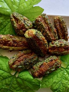बेसनी करेले (besani karele recipe in Hindi) रेसिपी मुख्य फोटो
