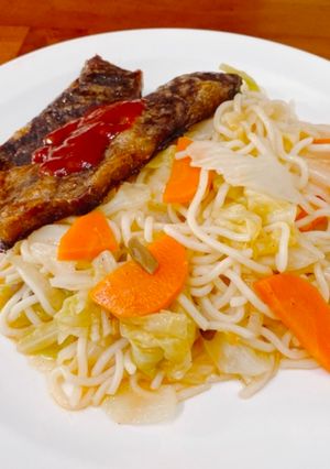A picture of Beef Teppanyaki Noodles.