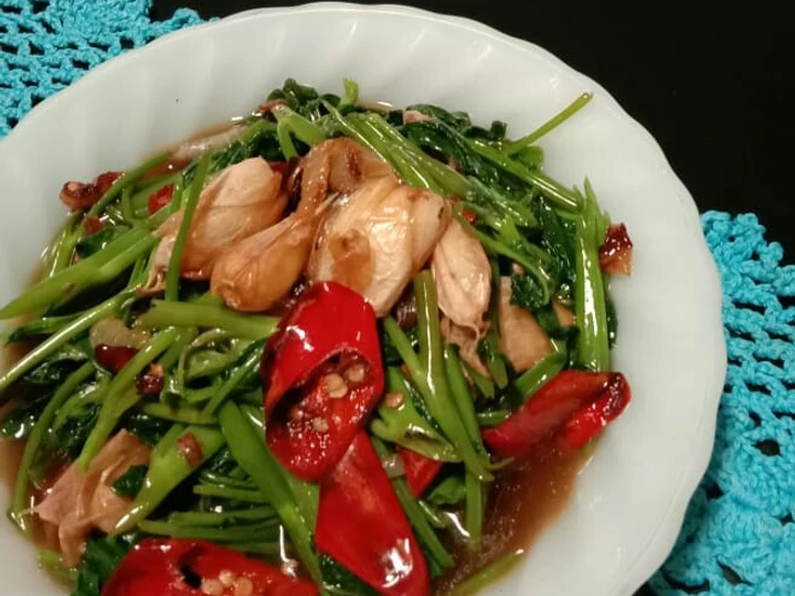 Cara Mudah Membuat Resep Tumis kangkung saos tiram yang  Bikin Ketagihan Anti Ribet, Bikin Ngiler