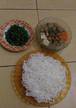 Foto resep Baso sapi + tahu putih + kwetiau