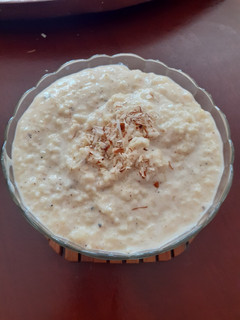 ખીર (Kheer Recipe In Gujarati) રેસીપી મુખ્ય ફોટો