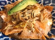 Una foto de nopales pollo