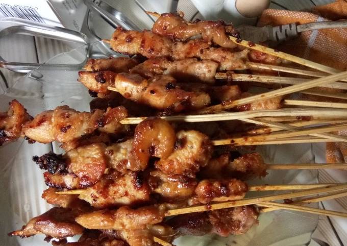 Sate ayam bumbu kacang