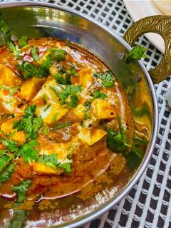 पनीर बटर मसाला(Paneer Butter Masala recipe in hindi) रेसिपी मुख्य फोटो