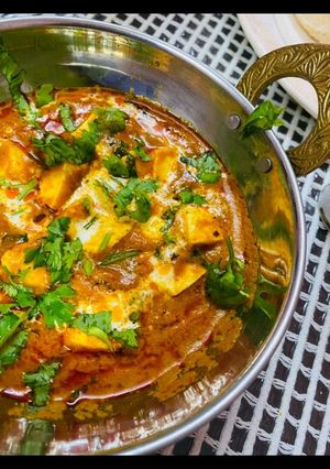 पनीर बटर मसाला(Paneer Butter Masala recipe in hindi) रेसिपी मुख्य फोटो