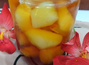 Hình của món Đào tươi ngâm -Pha Trà Đào.