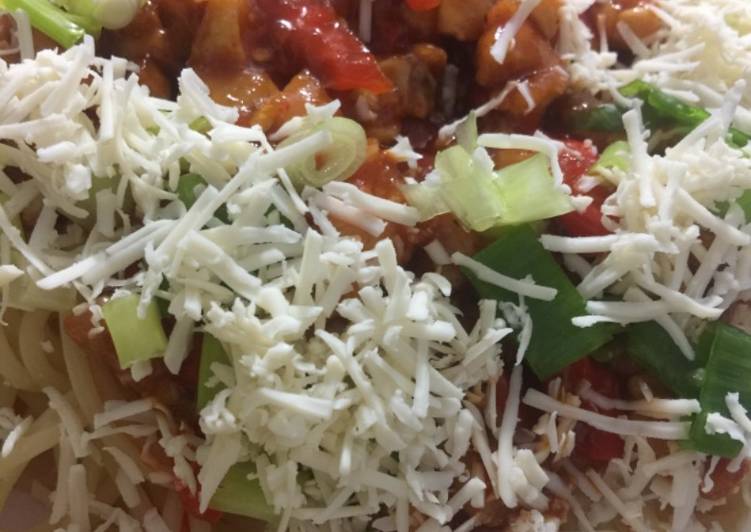 Spaghetti lava “pedesnya kayak omongan tetangga”