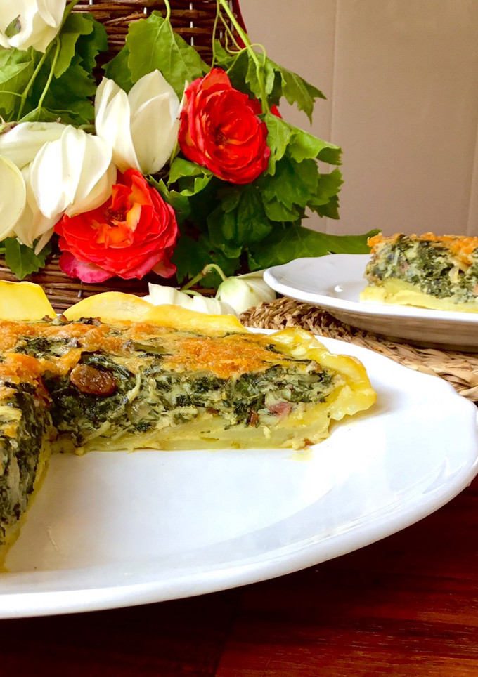 Una foto de Pastel de patata y acelga