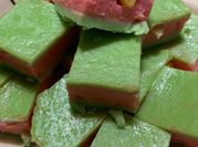 Gambar kek lapis sarawak kukus