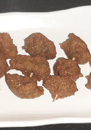 A picture of Red Lentil onion pakoda.