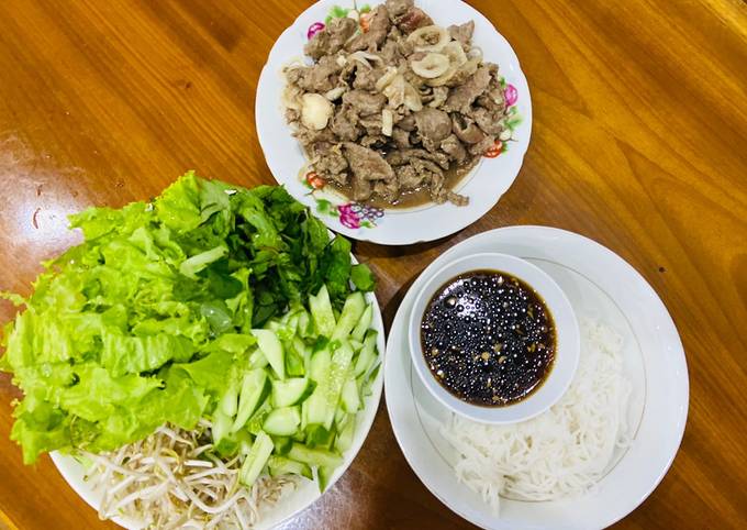 Cách Làm Món Bún Thịt Bò Xào Nước Tương Của Thoa Nguyen - Cookpad