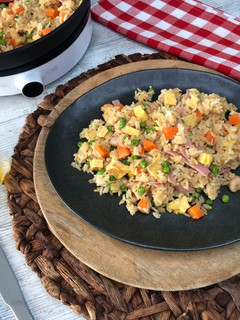 Una foto de Arroz oriental tres delicias