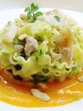 Mafalde con pesce persico, crema di peperoni, e zucchine grattugiate