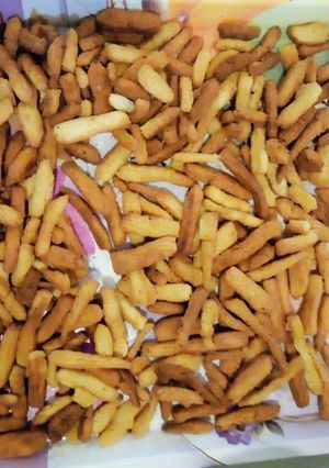 A picture of Coconut cincin sticks.