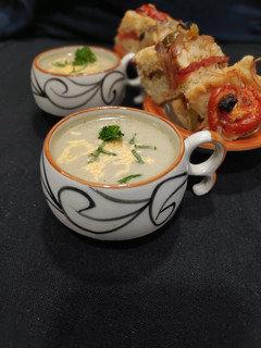 A picture of Potato & celery soup.