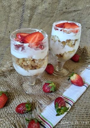 A picture of Cake Crumb Trifle Perfait.