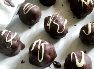 A picture of Chocolate covered cheesecake truffles.