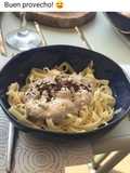 Tagliatelle con salsa de trufa, queso vegano