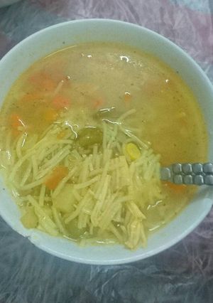 صورة لوصفة شوربة ماجي بالدجاج والخضار