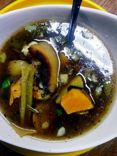 A picture of "feet soup".