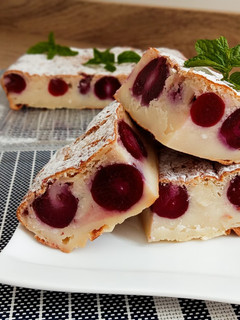 Una foto de Tarta de cerezas (clafoutis)